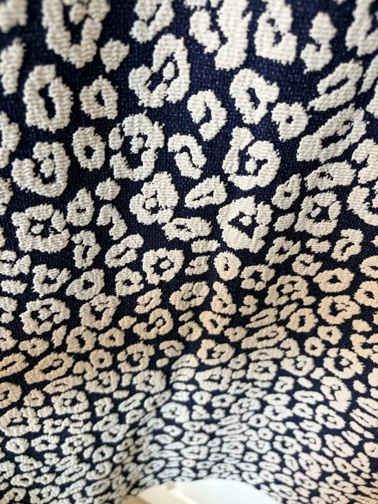 J McLaughlin Classic Navy and White Floral Sheath Dress geo cheetah size 10 NEW - Picture 6 of 9